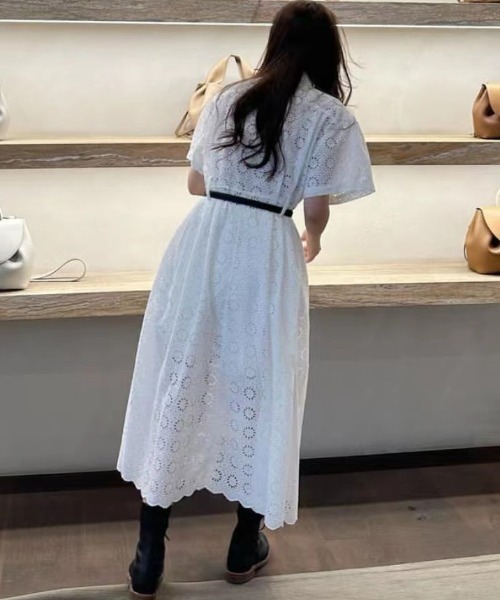 FAVORITO（ファヴォリート）の「パンチングレースシャツワンピース（シャツワンピース・レディース・オフホワイト・F）」の10枚目の写真