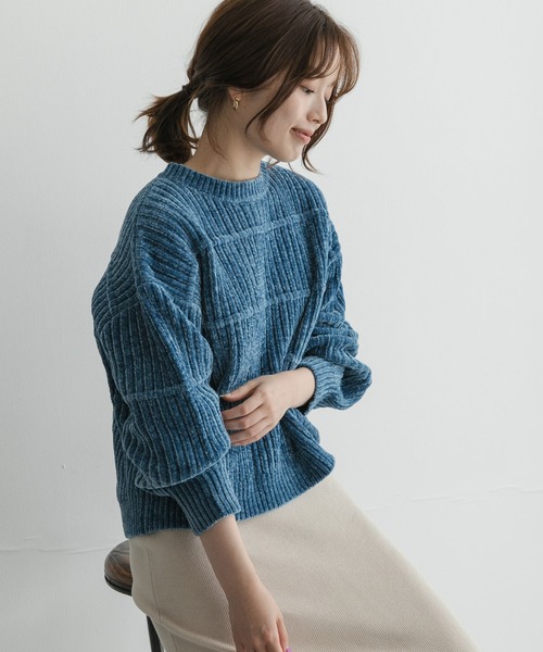 URBAN RESEARCH Sonny Label(アーバンリサーチサニーレーベル)の「モールヤーンクルーネックニットプルオーバー(ニット/セーター・レディース・ブラウン/ベージュ系その他/ブルー/オフホワイト・FREE)」の4枚目の写真