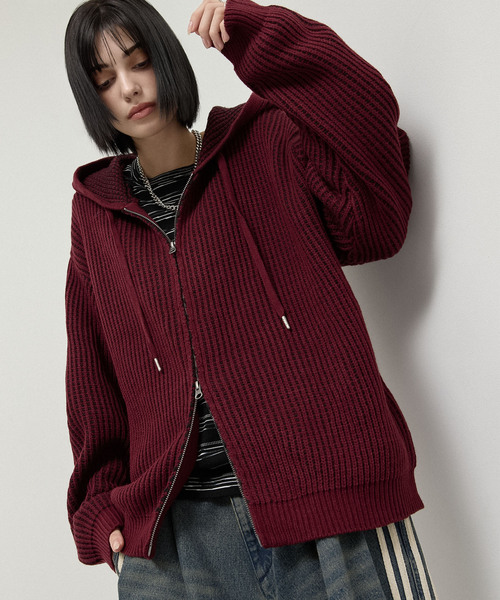 Alfred Alex(アルフレッドアレックス)の「【Alfred Alex】Double Zip Knit Hoodie / ルーズシルエット ダブルジップニットパーカー(ニット/セーター・メンズ・ダークブラウン/ダークグレー/ブラック/レッド・L/M)」の4枚目の写真