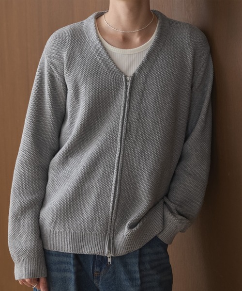 LUENNA(ルエナ)の「【LUENNA】V-Neck Zip Cardigan / Vネックジップカーディガン(カーディガン/ボレロ・メンズ・ブラック/グレー・S/M/L)」の6枚目の写真