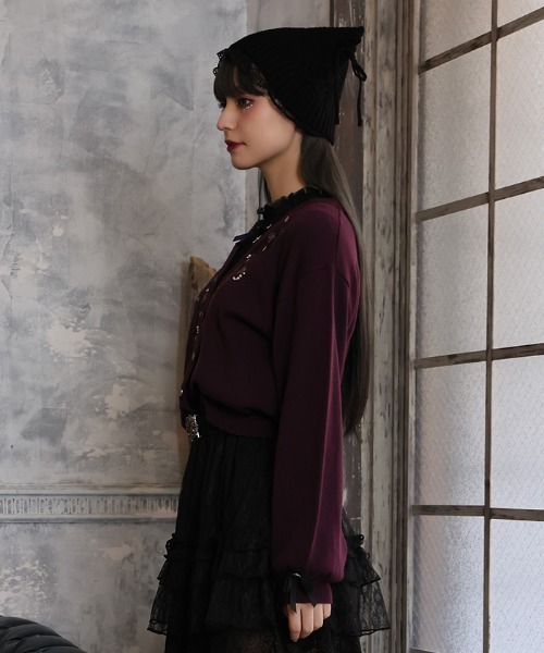 axes femme(アクシーズファム)の「薔薇刺繍×蝙蝠釦ニットカーデ(カーディガン/ボレロ・レディース・キナリ/パープル/ブラック・FREE)」の5枚目の写真