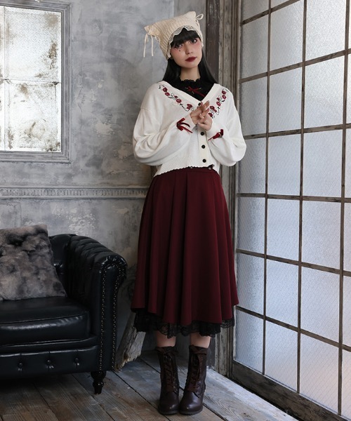 axes femme(アクシーズファム)の「薔薇刺繍×蝙蝠釦ニットカーデ(カーディガン/ボレロ・レディース・キナリ/パープル/ブラック・FREE)」の8枚目の写真