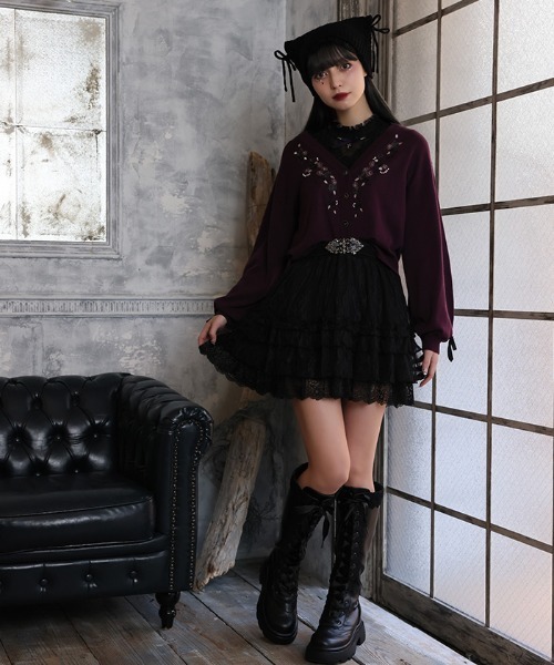 axes femme(アクシーズファム)の「薔薇刺繍×蝙蝠釦ニットカーデ(カーディガン/ボレロ・レディース・キナリ/パープル/ブラック・FREE)」の9枚目の写真