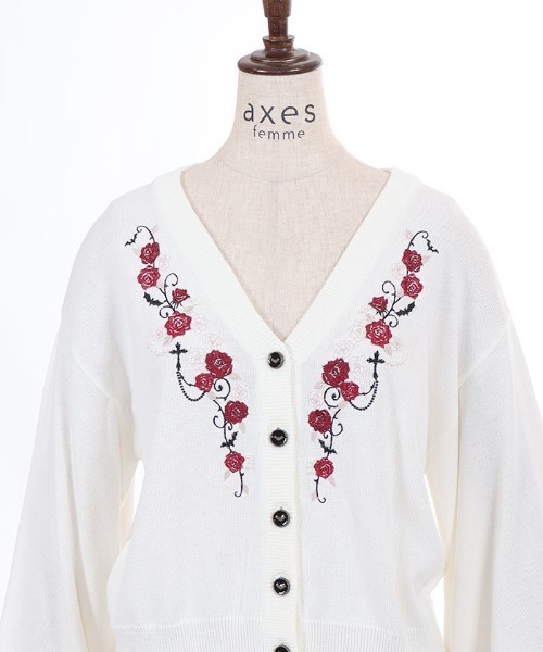 axes femme(アクシーズファム)の「薔薇刺繍×蝙蝠釦ニットカーデ(カーディガン/ボレロ・レディース・キナリ/パープル/ブラック・FREE)」の17枚目の写真