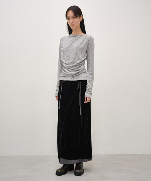 INSILENCE WOMEN（インサイレンスウーマン）の「ドレープ ボートネック ロングスリーブ メランジグレー（Tシャツ/カットソー・レディース・その他・SMALL/MEDIUM）」の2枚目の写真