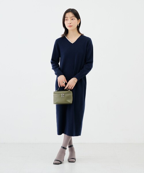 NOLLEY’S Sophi（ノーリーズソフィ）の「【WEB限定】《手洗い可能》片衿パール総針コクーンワンピース（ワンピース・レディース・グレー/ダークネイビー・36/38）」の3枚目の写真