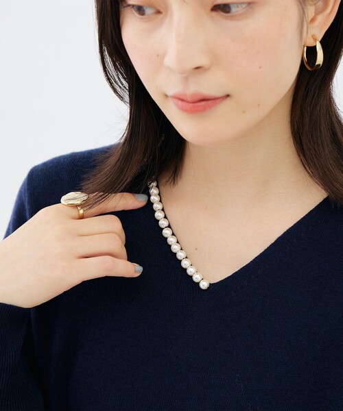 NOLLEY’S Sophi（ノーリーズソフィ）の「【WEB限定】《手洗い可能》片衿パール総針コクーンワンピース（ワンピース・レディース・グレー/ダークネイビー・36/38）」の11枚目の写真