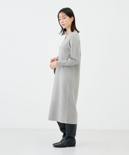 NOLLEY’S Sophi（ノーリーズソフィ）の「【WEB限定】《手洗い可能》片衿パール総針コクーンワンピース（ワンピース・レディース・グレー/ダークネイビー・36/38）」の14枚目の写真