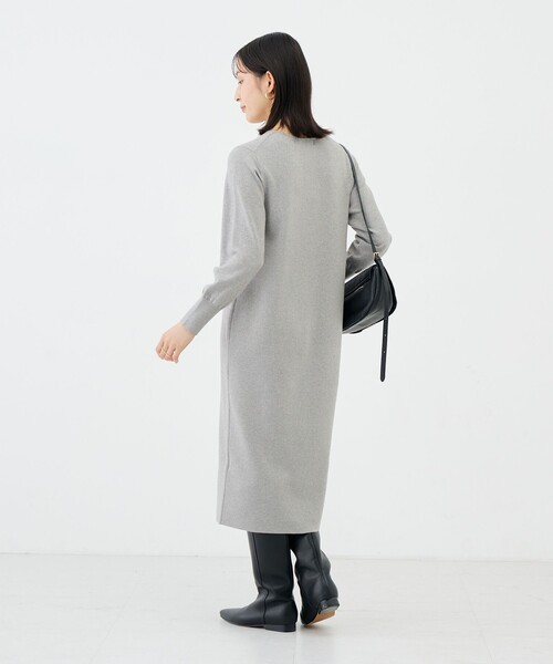 NOLLEY’S Sophi（ノーリーズソフィ）の「【WEB限定】《手洗い可能》片衿パール総針コクーンワンピース（ワンピース・レディース・グレー/ダークネイビー・36/38）」の15枚目の写真