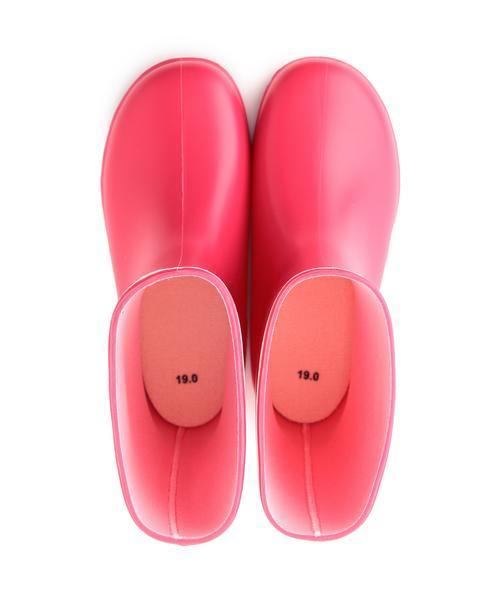 こども ビームス（コドモビームス）の「こども ビームス / bロゴ キッズ レイン ブーツ (ユニセックス 13～19cm)（レインシューズ・キッズ・イエロー/ネイビー/ピンク/パープル/ブラウン/オリーブ/ブルー系その他・14/17/18/15 /19/13/16）」の19枚目の写真