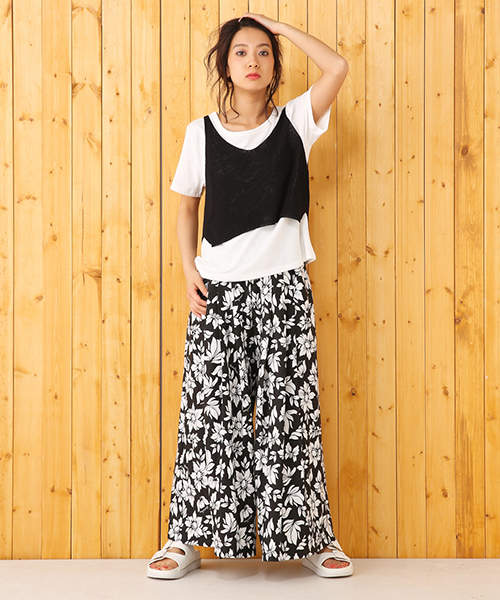 RODEO CROWNS WIDE BOWL（ロデオクラウンズワイドボウル）の「カット スカンツ（その他パンツ・レディース・ダークネイビー/カーキ/ブラック/トップグレー/ブラック系その他・FREE）」の3枚目の写真