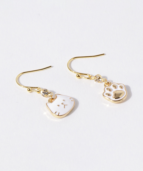 TONE SELECT GOODS（トーンセレクトグッズ）の「【Little Sanctuary】Pretty cat / ピアス（ピアス（両耳用）・レディース・ブラック/ホワイト・FREE）」の3枚目の写真
