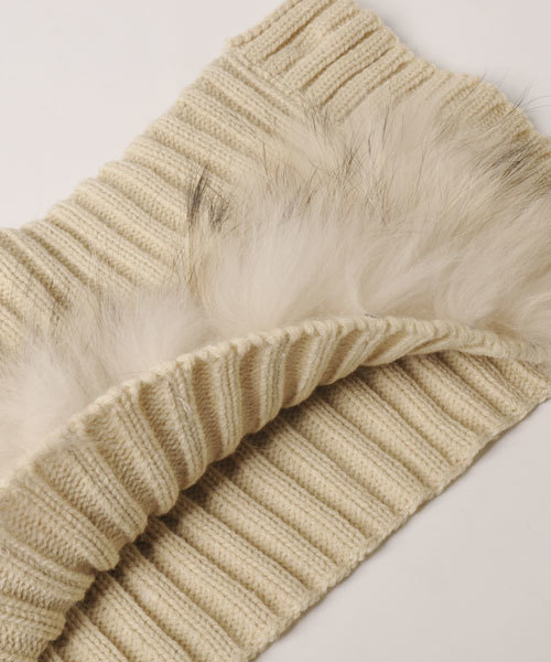 sankyo shokai（サンキョウショウカイ）の「ラクーンファー＆ ニットスヌード（ネックウォーマー/スヌード・レディース・ベージュ/ダークブラウン/ナチュラル/ブラック/アッシュグレー・FREE）」の7枚目の写真