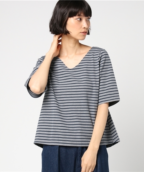 LIPSTAR(リップスター)の「Vネックフレアボーダーカットソー(Tシャツ/カットソー・レディース・ブラック系その他/イエロー系その他4/グレー系その他・M)」の16枚目の写真