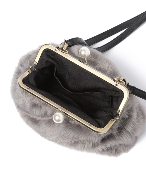 niko and...（ニコアンド）の「オリジナル口金フェイクファーショルダー【niko and ...】（ショルダーバッグ・レディース・グレー/ベージュ/イエロー/ピンク・0）」の16枚目の写真