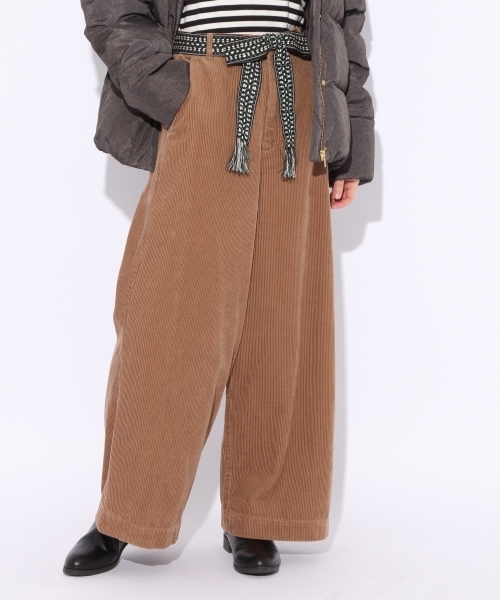 niko and...（ニコアンド）の「エスニックベルトコールパンツ【niko and ...】（その他パンツ・レディース・グリーン/ベージュ/ラベンダー/アイボリー・3/4）」の2枚目の写真