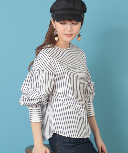 N.（N. Natural Beauty Basic）（エヌエヌナチュラルビューティーベーシック）の「タイプライターボリュームスリーブブラウス（シャツ/ブラウス・レディース・ホワイト/ホワイト系その他/ベージュ/グリーン・MEDIUM）」の3枚目の写真