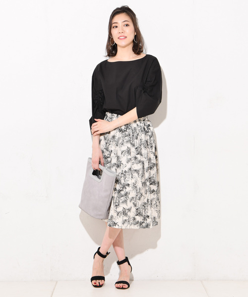 RIVE DROITE（リヴドロワ）の「ギャザー袖ブラウス（シャツ/ブラウス・レディース・オフホワイト/レッド/ブラック・FREE）」の6枚目の写真