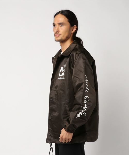 Mark Gonzales(マーク・ゴンザレス)の「Mark Gonzales/マークゴンザレス ポリツイルコーチJKT(その他アウター・メンズ・ブラック/カーキ/ブラウン・MEDIUM/LARGE/SMALL/X-LARGE)」の4枚目の写真