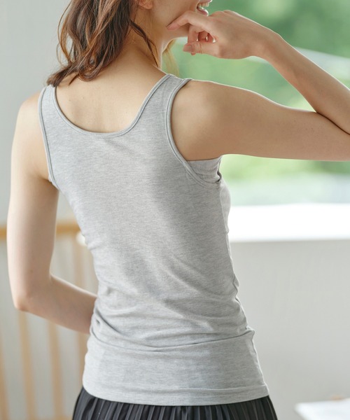 YU'NOW(ユナウ)の「綿混汗取りインナータンクトップ【抗菌防臭】【吸水速乾】(インナーウェア/肌着・レディース・ブラック/オフホワイト/モカ/ブラウン/グレイッシュブルー/グレー・SMALL/MEDIUM/LARGE/X-LARGE/XX-LARGE/XXX-LARGE/XXXX-LARGE)」の10枚目の写真