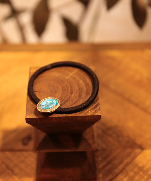 amp japan(アンプジャパン)の「Color Mary Hair Ornament(カラー マリア ヘアゴム/シルバー)(ヘアゴム・メンズ・ブラック/ブルー/パープル・FREE)」の9枚目の写真