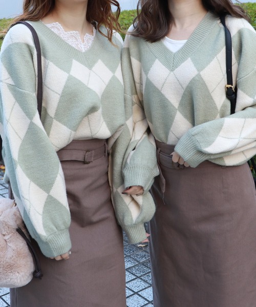 PairPair(ペアペア)の「アーガイルVネックニット(ニット/セーター・レディース・その他/モカ/ライトグリーン・FREE)」の2枚目の写真