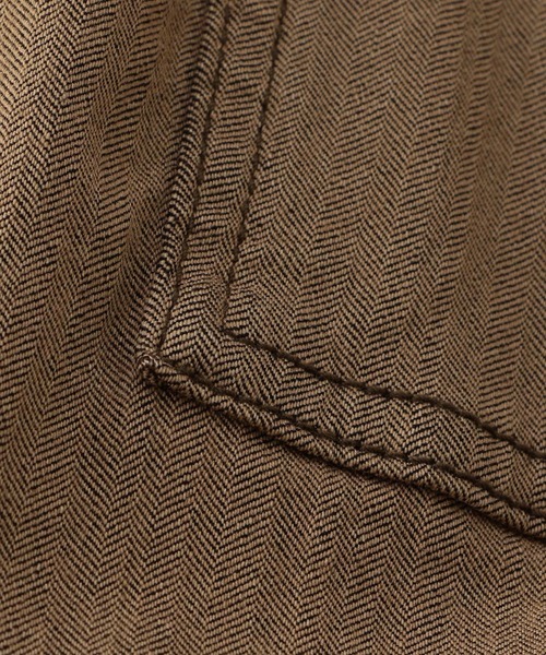 MEN'S BIGI(メンズビギ)の「ハイパワーストレッチ ヘリンボーンカーゴパンツ(カーゴパンツ・メンズ・ベージュ/カーキ・04/02/03/01)」の13枚目の写真