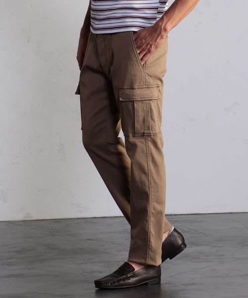 MEN'S BIGI(メンズビギ)の「ハイパワーストレッチ ヘリンボーンカーゴパンツ(カーゴパンツ・メンズ・ベージュ/カーキ・04/02/03/01)」の5枚目の写真