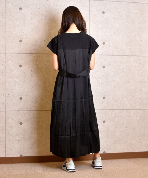 TONE SELECT WEAR（トーンセレクトウェア）の「【TONE SELECT WEAR】バックプリーツワンピース(MI)（ワンピース・レディース・チャコールグレー/ブラック/ベージュ・FREE）」の6枚目の写真