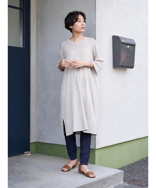 AMERICAN HOLIC（アメリカンホリック）の「Vネックサイドスリットニットチュニック　＊●（ニット/セーター・レディース・アイボリー/ベージュ系その他2/グレー系その他/ネイビー・FREE）」の12枚目の写真