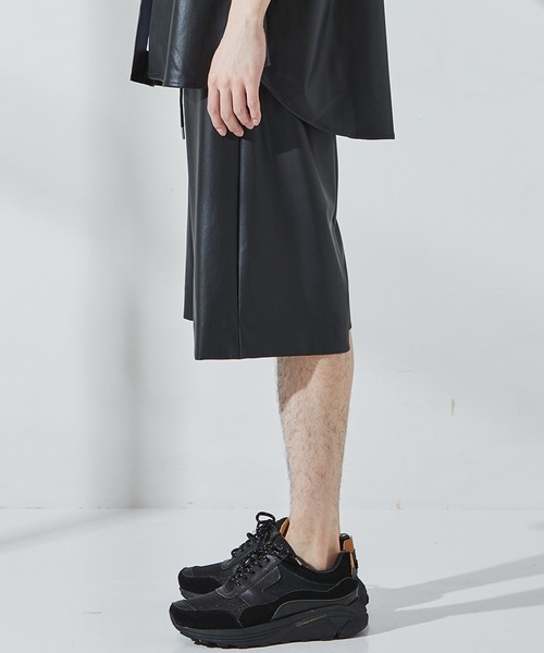 SyntheticLeatherストレートパンツ（その他パンツ）｜UNITED