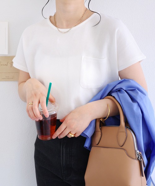 andme(アンドミー)の「コットンワッフル半袖ポケット付きドルマンTシャツ(Tシャツ/カットソー・レディース・チャコールグレー/アイボリー/グレー系その他/ブラック/ベージュ/ブルー/グリーン・M)」の17枚目の写真