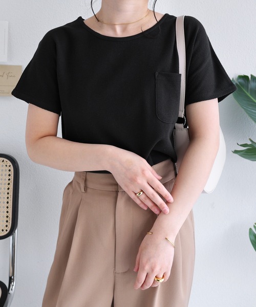 andme(アンドミー)の「コットンワッフル半袖ポケット付きドルマンTシャツ(Tシャツ/カットソー・レディース・チャコールグレー/アイボリー/グレー系その他/ブラック/ベージュ/ブルー/グリーン・M)」の22枚目の写真