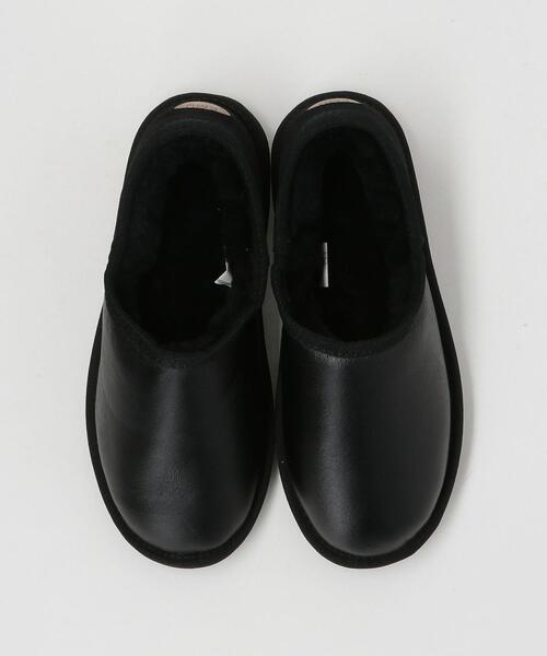 EMU Australia（エミューオーストラリア）の「[ 別注 ][ エミュ ]EMU SC Stinger Nano ムートン ブーツ（ブーツ・レディース・ブラック/モカ・7W(24)/8W(25)/6W(23)）」の2枚目の写真