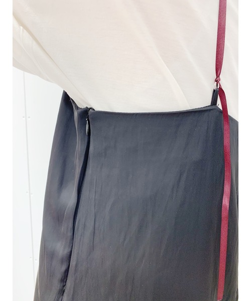 SHENERY（シーナリー）の「ウェッティサテンタイトマキシキャミワンピース（ワンピース・レディース・ブラック/グレイッシュベージュ/ピンク・FREE）」の22枚目の写真