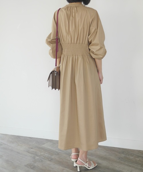 LADYMADE（レディメイド）の「レイヤーフロントウエストタックシャツワンピース（シャツワンピース・レディース・ベージュ/カーキ/オフホワイト・FREE）」の11枚目の写真