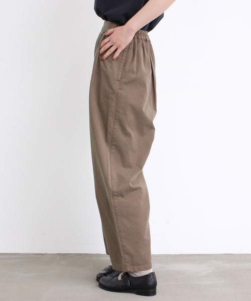 aimer le mieux（エメルミュー）の「aimer　綿テンセルタックストレートパンツ（その他パンツ・レディース・カーキ/オフホワイト/ネイビー・FREE）」の7枚目の写真