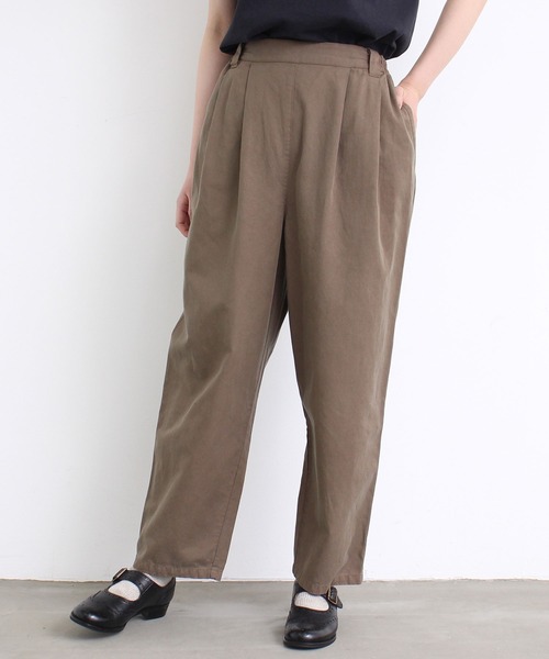 aimer le mieux（エメルミュー）の「aimer　綿テンセルタックストレートパンツ（その他パンツ・レディース・カーキ/オフホワイト/ネイビー・FREE）」の11枚目の写真