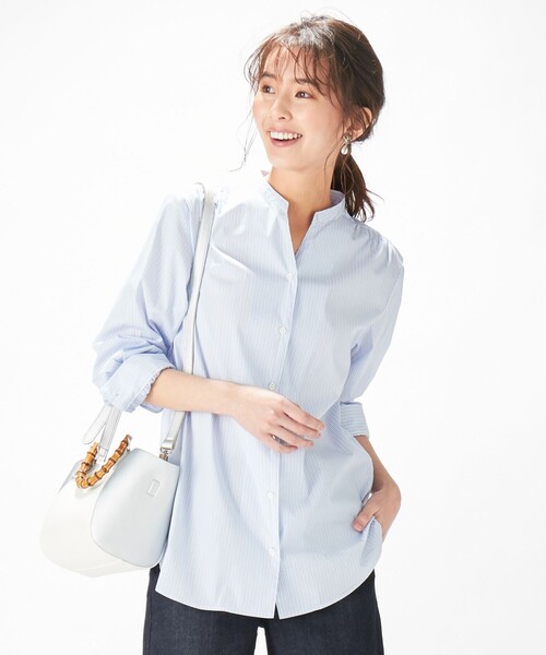 J.PRESS Ladies（J.プレス レディス）の「【洗える】SOMELOS ANGEL スタンドカラー ブラウス（シャツ/ブラウス・レディース・ベージュ系1/サックスブルー系1/ホワイト系1・XS）」の2枚目の写真