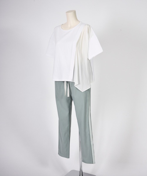 BDONNA（ビドンナ）の「クラシック天竺　異素材切替Vネックカットソー（Tシャツ/カットソー・レディース・ホワイト/カーキ/ブラック・MEDIUM）」の11枚目の写真