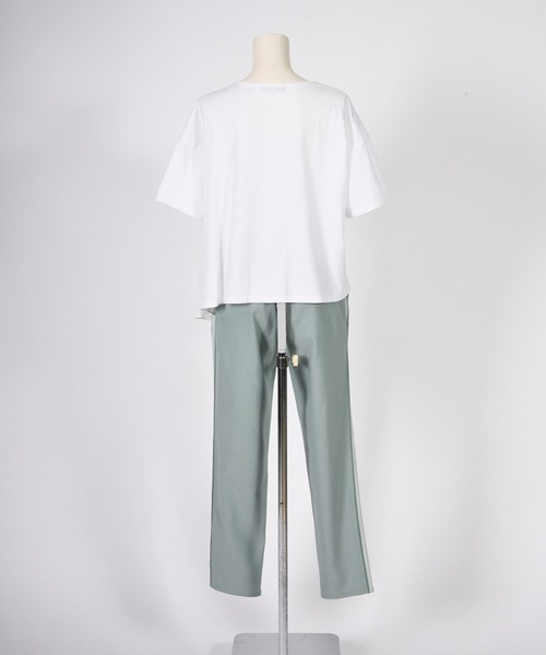 BDONNA（ビドンナ）の「クラシック天竺　異素材切替Vネックカットソー（Tシャツ/カットソー・レディース・ホワイト/カーキ/ブラック・MEDIUM）」の14枚目の写真