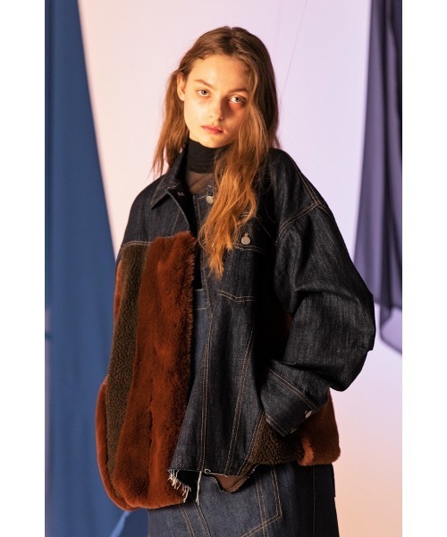 AULA AILA(アウラアイラ)の「エコファーミックスデニムジャケット(デニムジャケット・レディース・ブラック/ブラウン/ブルー・0)」の6枚目の写真