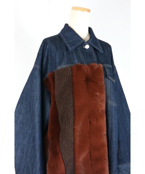 AULA AILA(アウラアイラ)の「エコファーミックスデニムジャケット(デニムジャケット・レディース・ブラック/ブラウン/ブルー・0)」の14枚目の写真