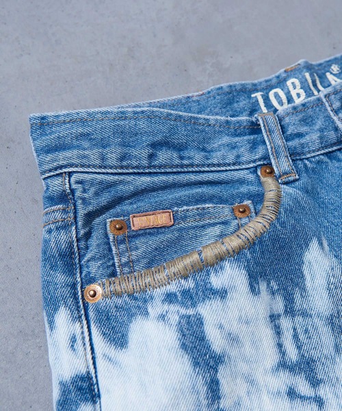 TOBILA(トビラ)の「ハンドブリーチデニム ストレートパンツ ユニセックス(デニムパンツ・レディース・ライトブルー・M/L)」の15枚目の写真