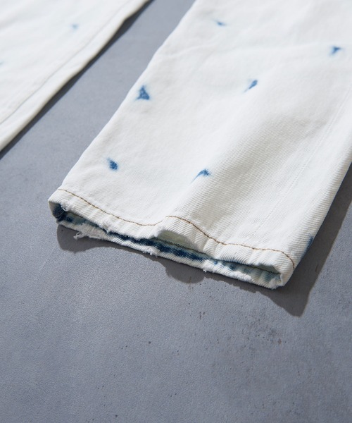 TOBILA(トビラ)の「ハンドブリーチデニム ストレートパンツ ユニセックス(デニムパンツ・レディース・ライトブルー・M/L)」の18枚目の写真