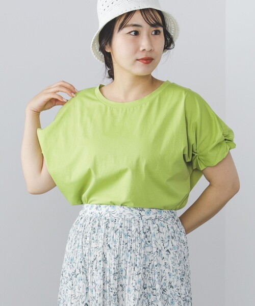 BEAMS HEART(ビームスハート)の「【WEB限定色あり/7色展開】ツイストスリーブ プルオーバー(Tシャツ/カットソー・レディース・ブラック/ネイビー/オフホワイト/イエロー/サックスブルー/オリーブ/イエロー系その他2/ダークグリーン・FREE)」の8枚目の写真