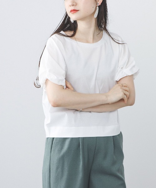 BEAMS HEART(ビームスハート)の「【WEB限定色あり/7色展開】ツイストスリーブ プルオーバー(Tシャツ/カットソー・レディース・ブラック/ネイビー/オフホワイト/イエロー/サックスブルー/オリーブ/イエロー系その他2/ダークグリーン・FREE)」の13枚目の写真