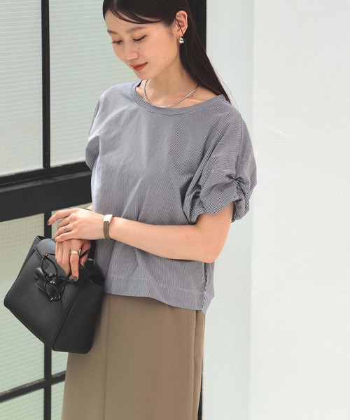 BEAMS HEART(ビームスハート)の「【WEB限定色あり/7色展開】ツイストスリーブ プルオーバー(Tシャツ/カットソー・レディース・ブラック/ネイビー/オフホワイト/イエロー/サックスブルー/オリーブ/イエロー系その他2/ダークグリーン・FREE)」の22枚目の写真