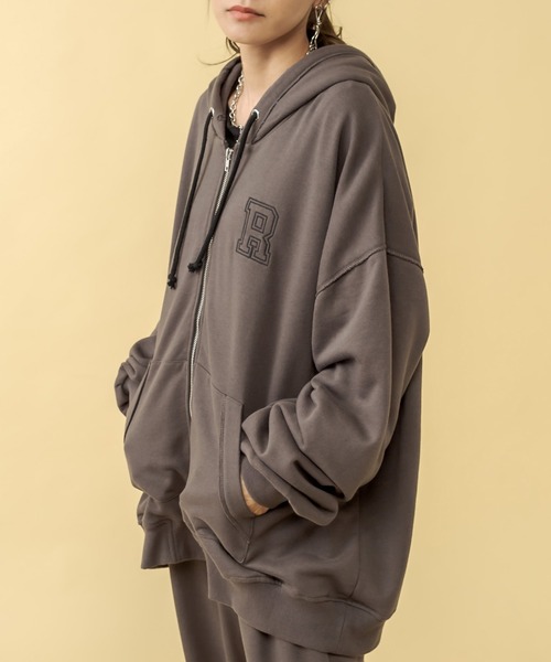 RASVOA（ラスボア）の「【セットアップ着用可】ビンテージダメージＺＩＰパーカー（パーカー・レディース・チャコールグレー/グリーン/グレイッシュベージュ・FREE）」の2枚目の写真