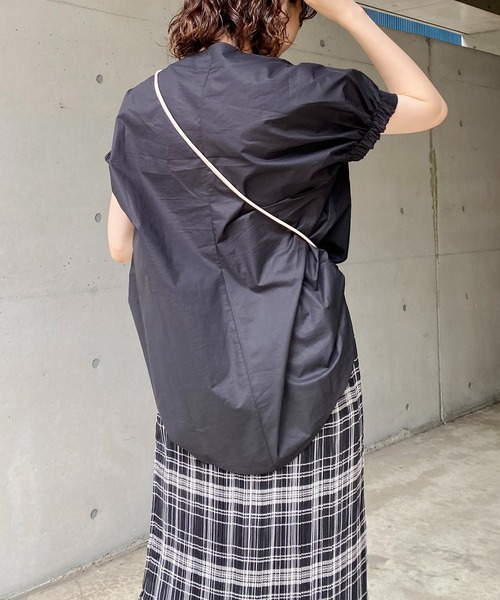 CAPRICIEUX LE'MAGE(カプリシューレマージュ)の「シャツ切替ラウンドTシャツ(Tシャツ/カットソー・レディース・ホワイト/ブラック/ベージュ・FREE)」の14枚目の写真